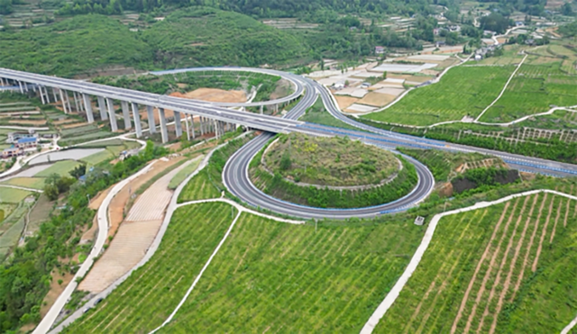 遵余高速湘江大桥,架起一群95后新农人的创业梦想_腾讯新闻