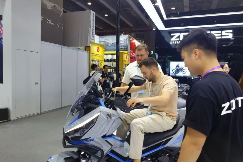 江门摩托车"出海"动力澎湃!