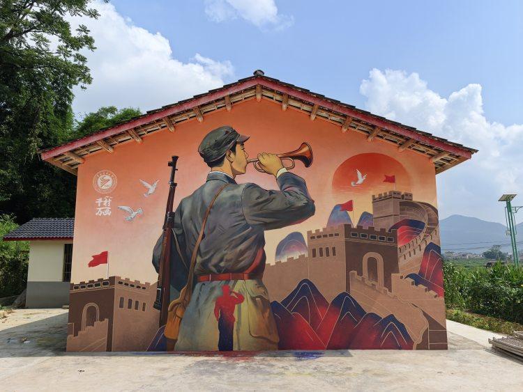 墙绘唤醒革命历史记忆 重庆这群大学生用画笔弘扬爱国主义精神