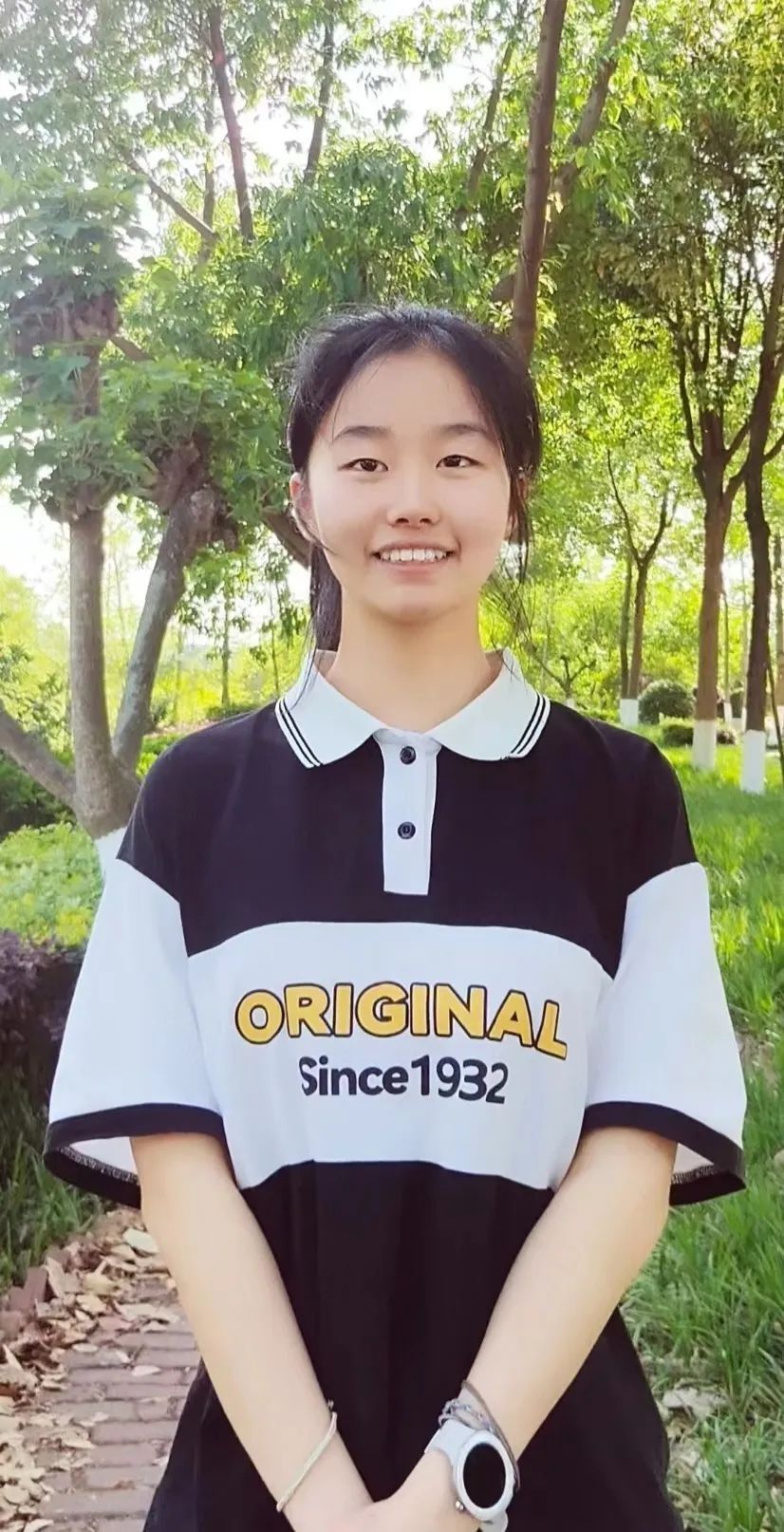 成都七中(高新校区)考生闫一鸣文科652分记者从成都七中(高新校区)