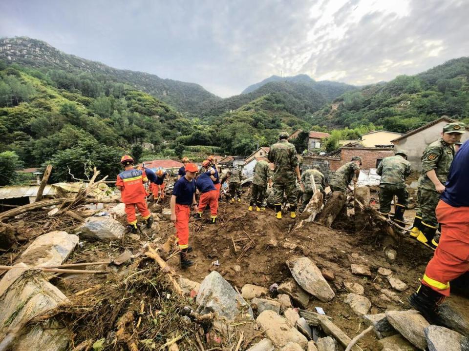 暴雨"硬核"救援,直击济南民兵抗洪救灾