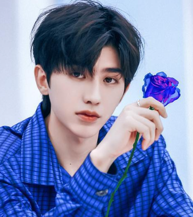 蔡徐坤《afterglow》上线,展现多样音乐风格