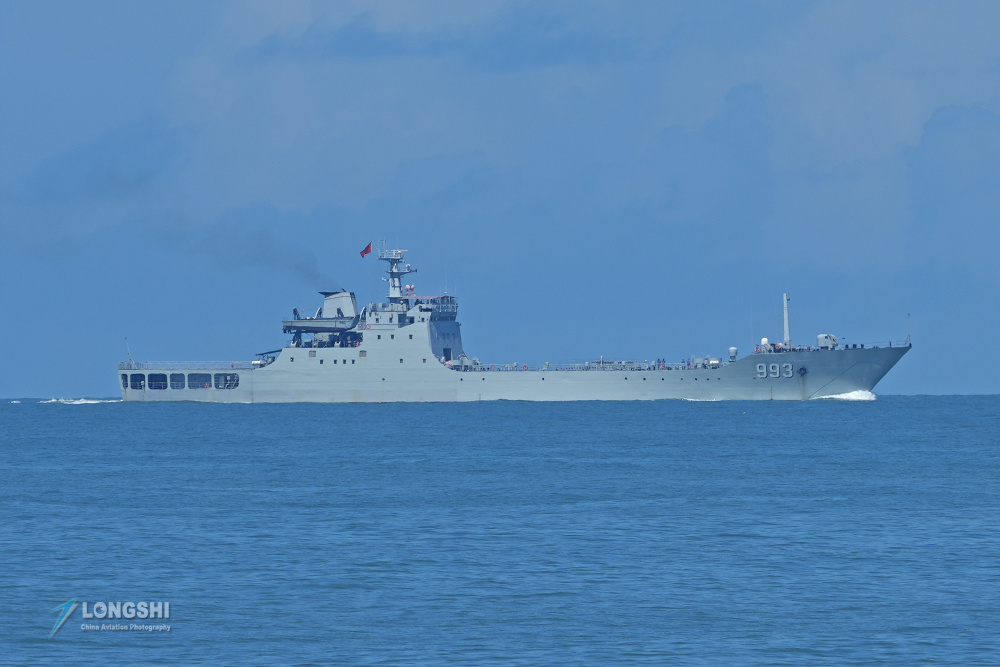 马科斯否认挑衅,菲律宾34人强闯岛礁,民进党起哄