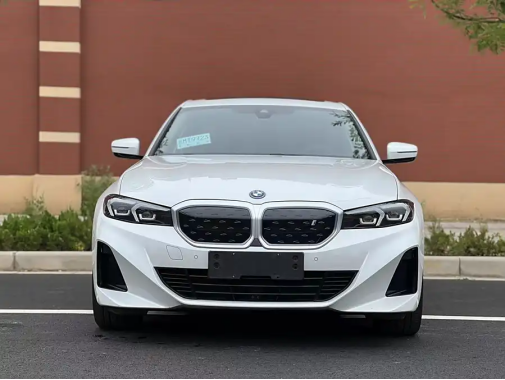 不到20万的宝马i3,现在能不能抄底?