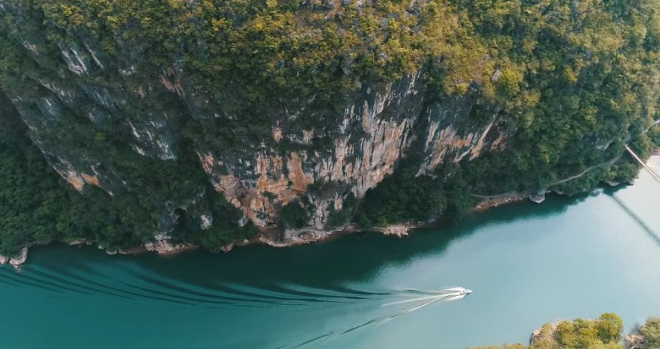 关岭自治县中国航空工业集团职工旅游优惠活动重磅来袭!