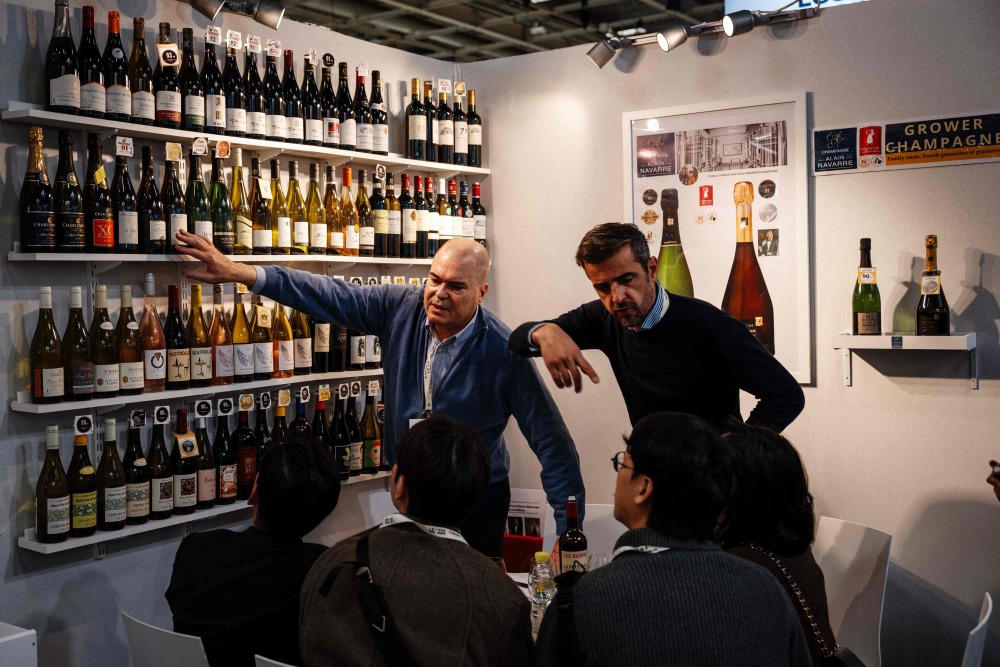 巴黎举办国际葡萄酒和烈酒展览会