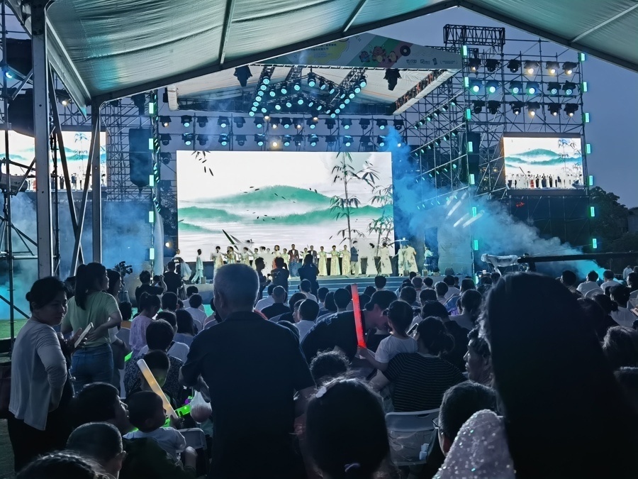 闵行区"四季村晚"夏季专场来了!一场河狸草地音乐节在这里开场