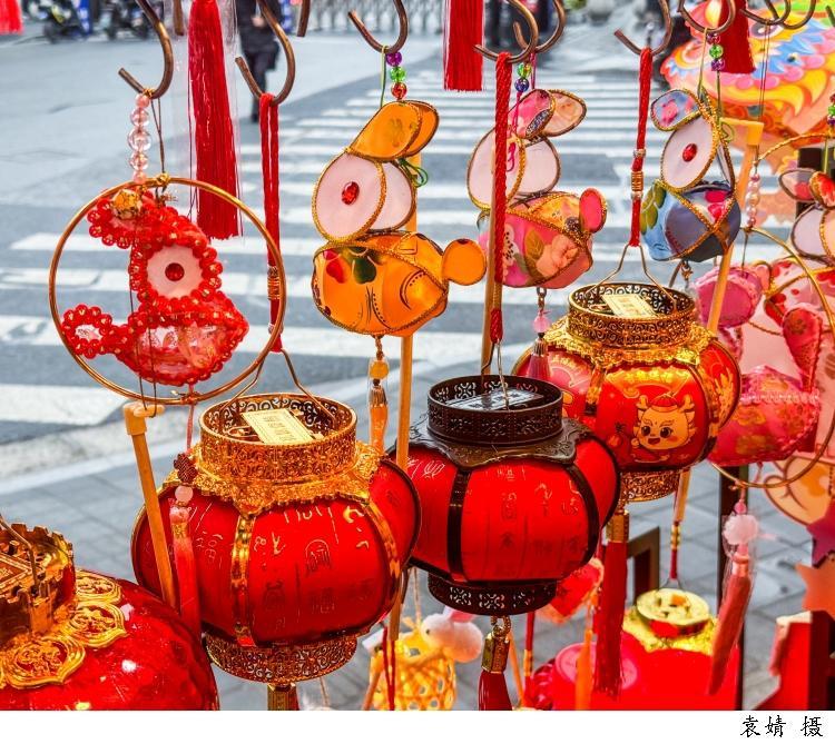文汇视觉 | 元宵至，花灯走俏，豫园灯会上演“非遗”中国年_腾讯新闻