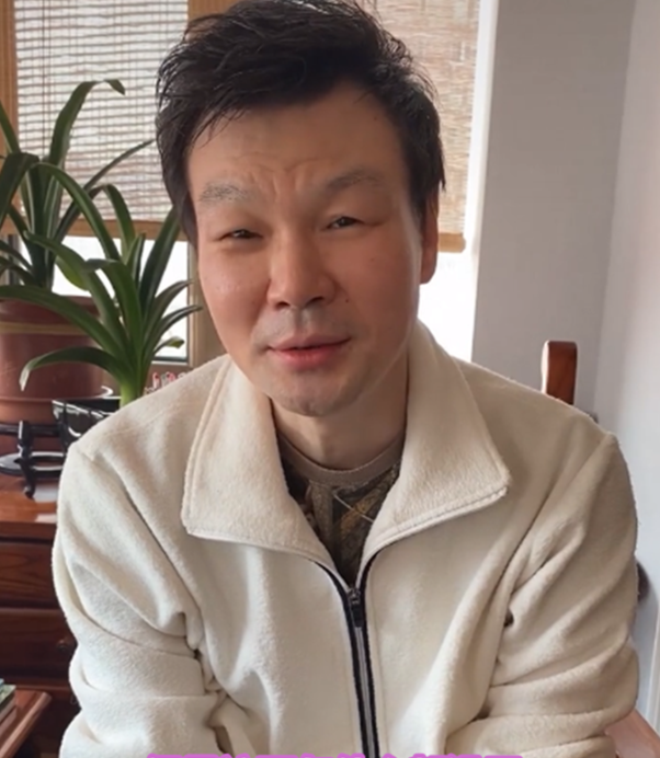 47岁主持人李彬近况曝光,患病多年模样大变,与老友对话惹哭对方