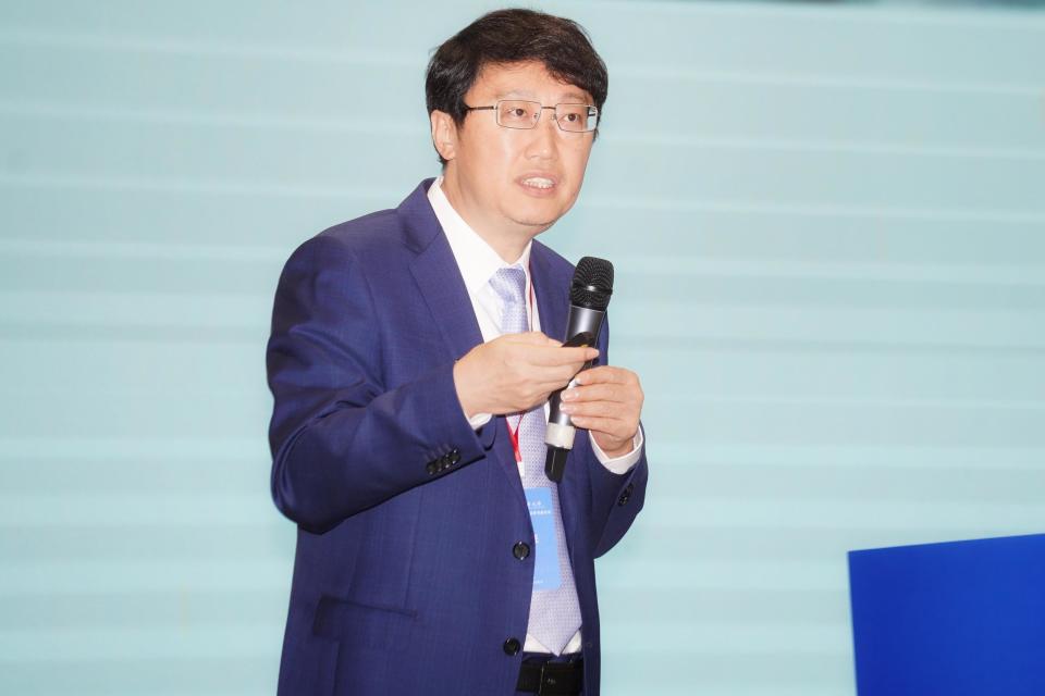 中国工程院院士张立群:实施创新驱动发展战略需要推动产学研融合