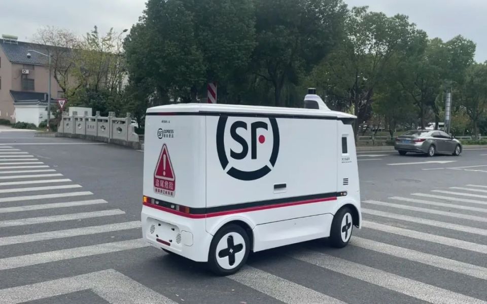 无人配送车商业化按下"加速键"