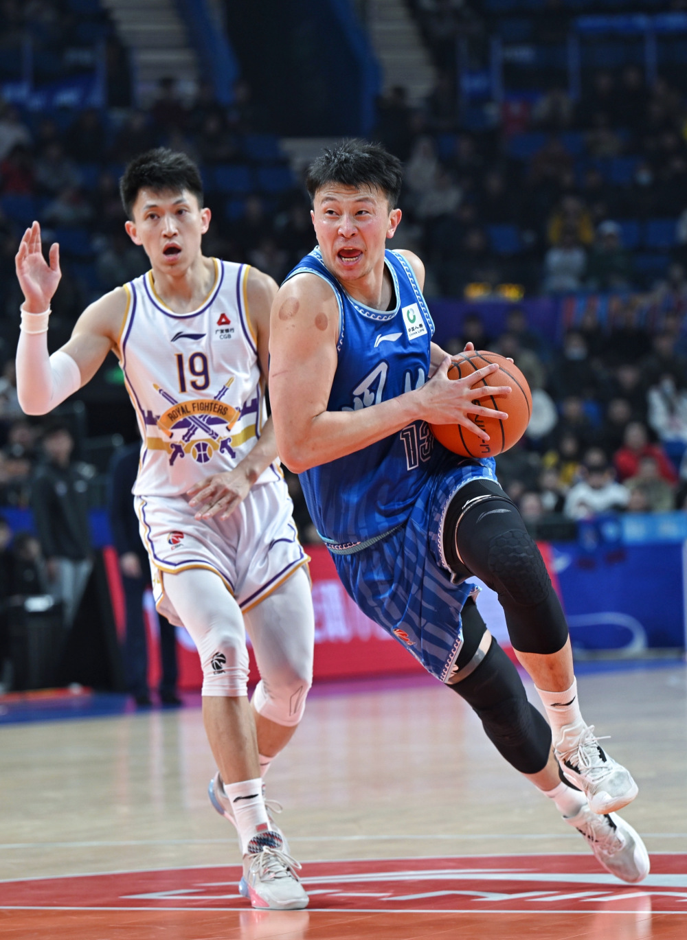 篮球cba常规赛四川金强不敌北京控股