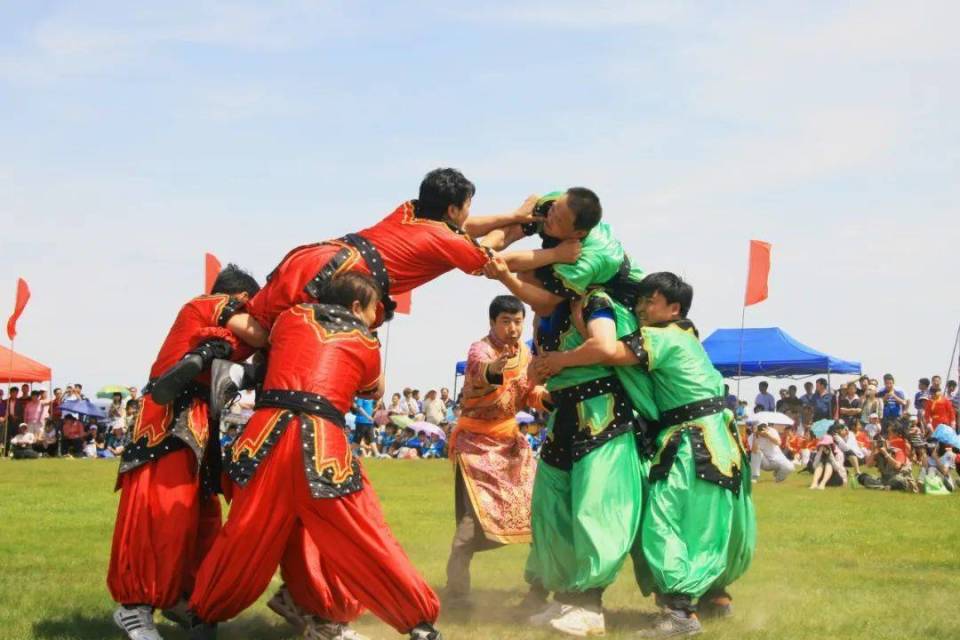 除了前面提到的,以及历史上的各界精英名人.