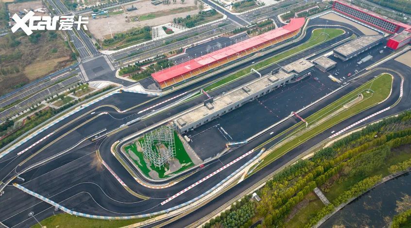 谁是type r之王"的最终较量场地——郑州国际赛车场(以下简称"郑赛")