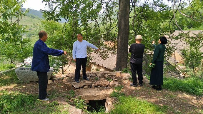 今后,他还要和全村父老乡亲一道,把雷家沟村打造成诗意栖居地,朝着"