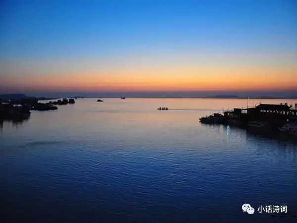 刘禹锡夜宿洞庭湖,写下姊妹篇诗歌,其中一首成为人人