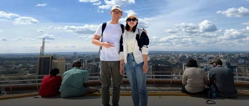 去非洲搞钱的年轻人,攒下人生第一个100万_腾讯新闻