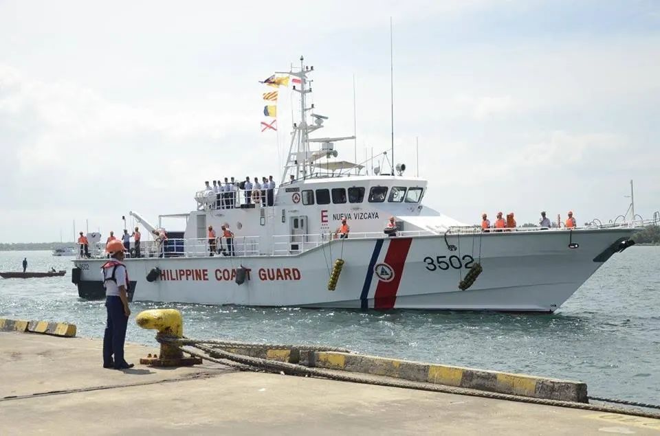 菲律宾搜救艇安装武备!