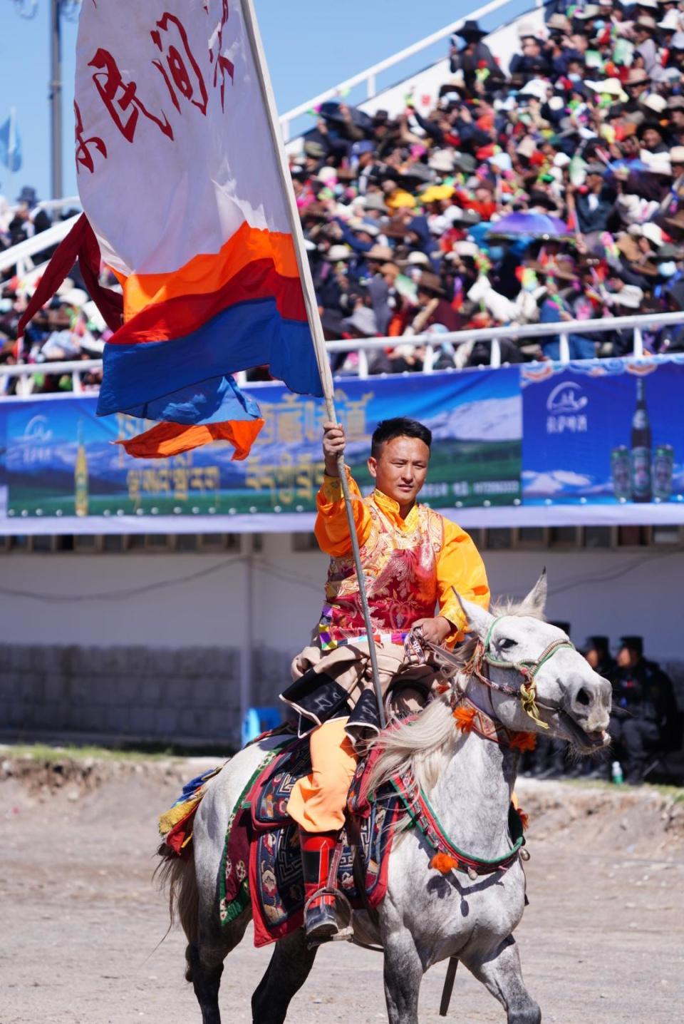 据介绍,据悉,2024年恰青赛马节暨第三届"乡村振兴 那曲奋进"活动以"扬