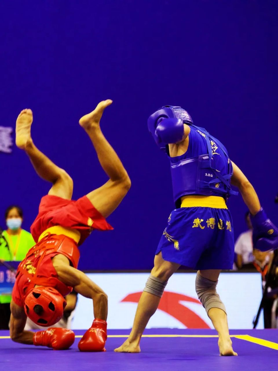 人物|中国散打56公斤级三杰,震撼世界武林的传奇一代