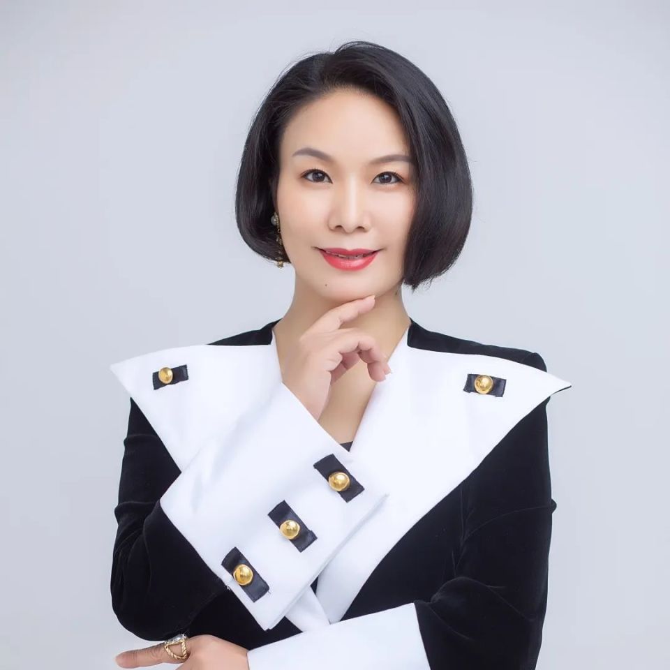 演员,工老旦,师从徐美君,黄丽丽,周雪雯,王梦云,左荣美,闵玲娣等老师
