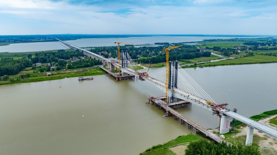 全长13.4公里!合新高铁淮河特大桥贯通,高铁途经安徽,江苏多地,设计时