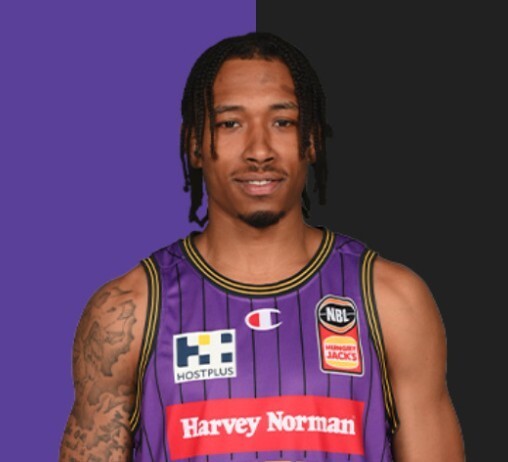 重磅签约前nba球员亚当斯加盟辽宁男篮