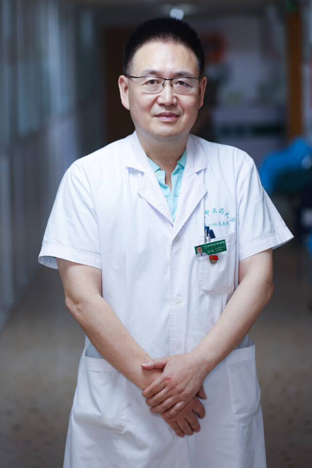 彭斌:精勤深耕"耳鼻喉",只愿治愈每位患者