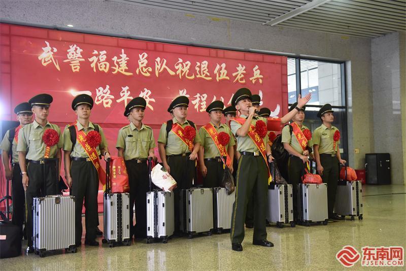 武警福建总队政委简历图片