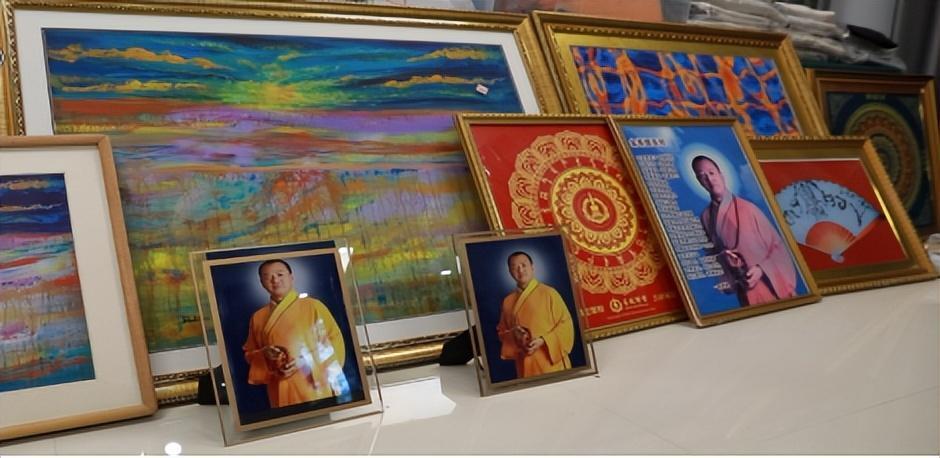 "菩提功"头目狄玉明的画像被抓捕前,孙伟伟对"菩提功"的痴迷已到了