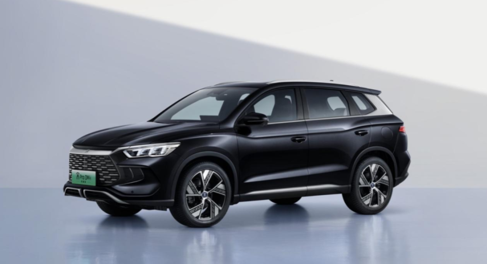 1098万起老车主怒吼比亚迪宋prodmi荣耀版上市