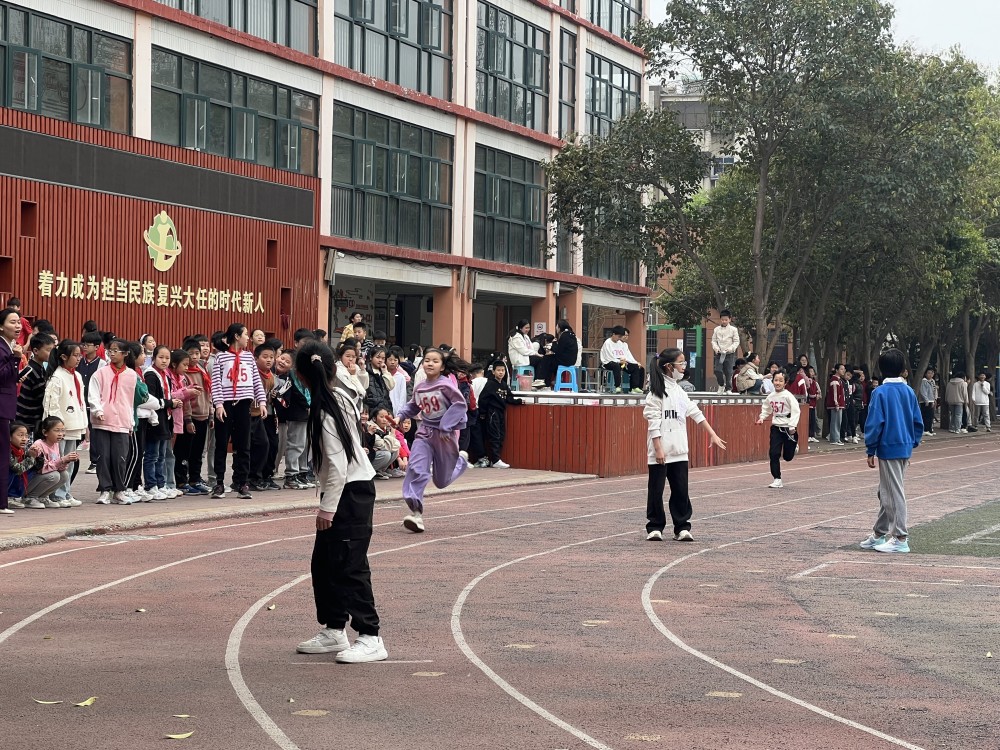 上街区铝城小学图片