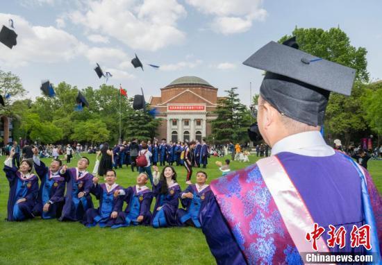 清华大学举办112周年校庆活动