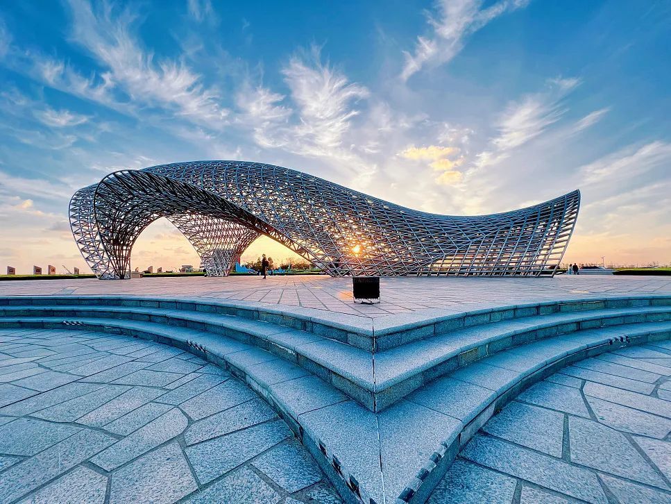 新片区加快形成一批千亿级产业集群|临港时刻_腾讯新闻