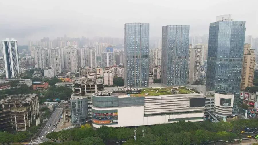 从17.14亿降至4.66亿，重庆商业巨无霸降至评估价22%仍无人问津_腾讯新闻