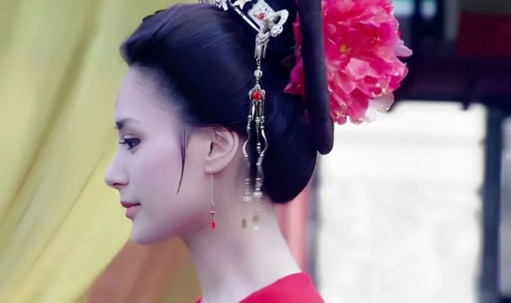 浣碧:原来我输给甄嬛的是侧脸!"侧脸杀"到底是啥?_腾讯新闻