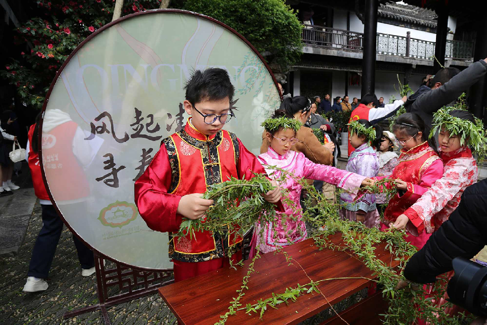 清明假期,踏青赏花正当时