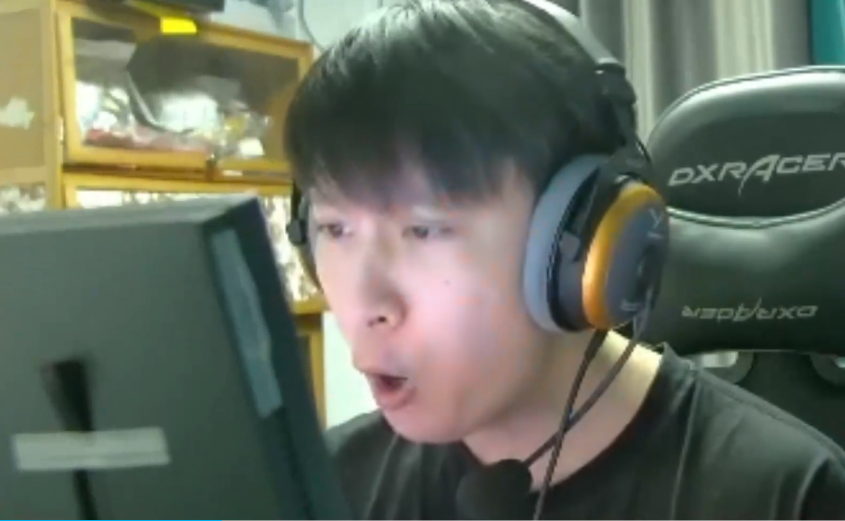 这么懂事的主播不多了？苏弟虎牙首秀，率先给三大主播送上礼物！_腾讯新闻