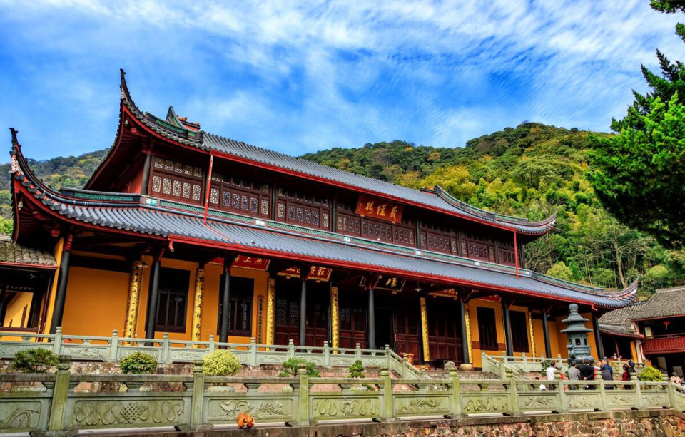 我国寺庙最多的省,不是福建,而是拥有4057座寺庙的"东南佛国"