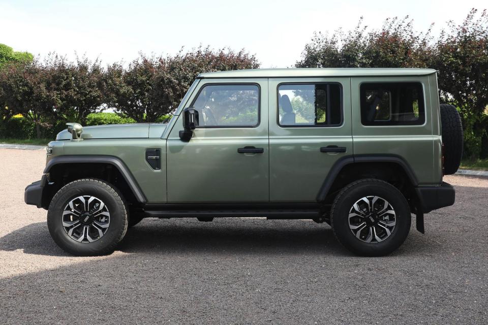 没想到,这款老北京212竟然还有这么高的关注度,侧面上也看得出来,这款