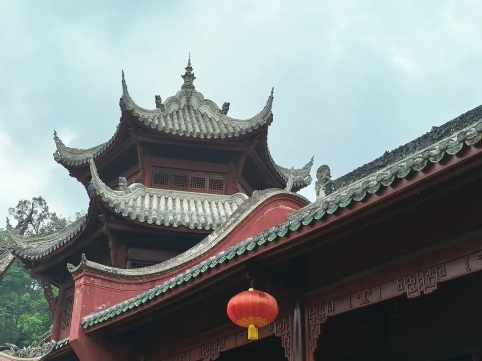 乐山文庙不仅是祭祀孔子的场所,也是县学的学堂,体现了中国古代文化