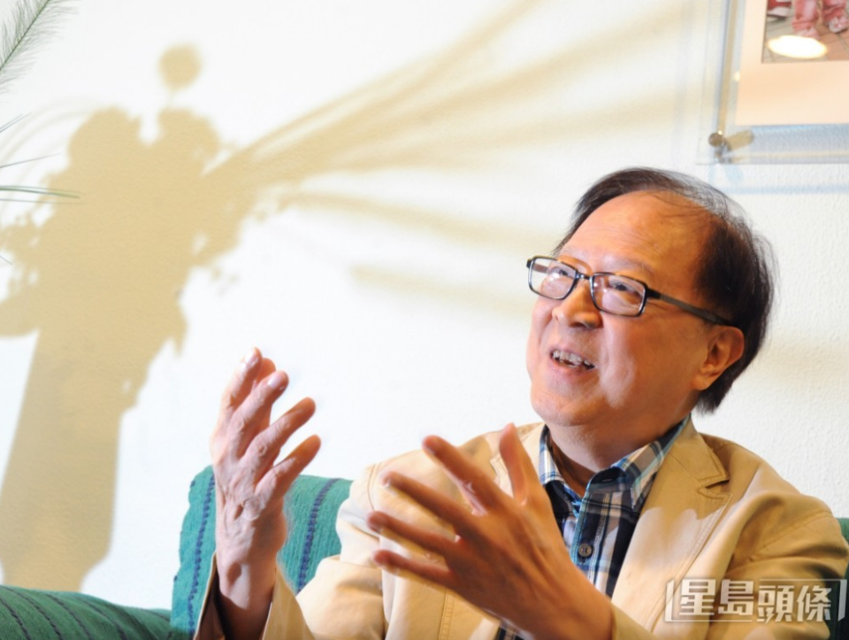钟景辉离世丨King Sir终生未婚，曾与苏杏璇传绯闻，年轻时是阳光爆肌男竟“无女埋身”_腾讯新闻