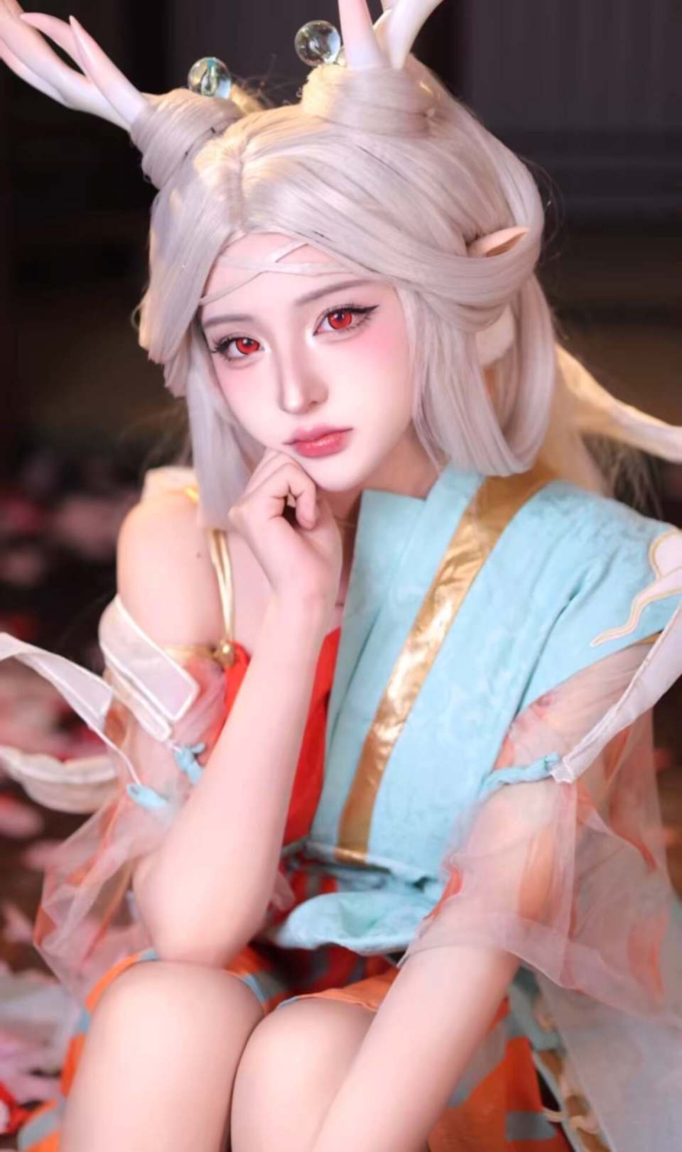 百万网红cos瑶妹遇见神鹿，造型还原度碾压baby，这个是真还原_腾讯新闻