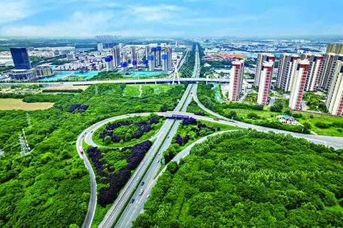 咸阳高新区搭台子架梯子走出科创新路子