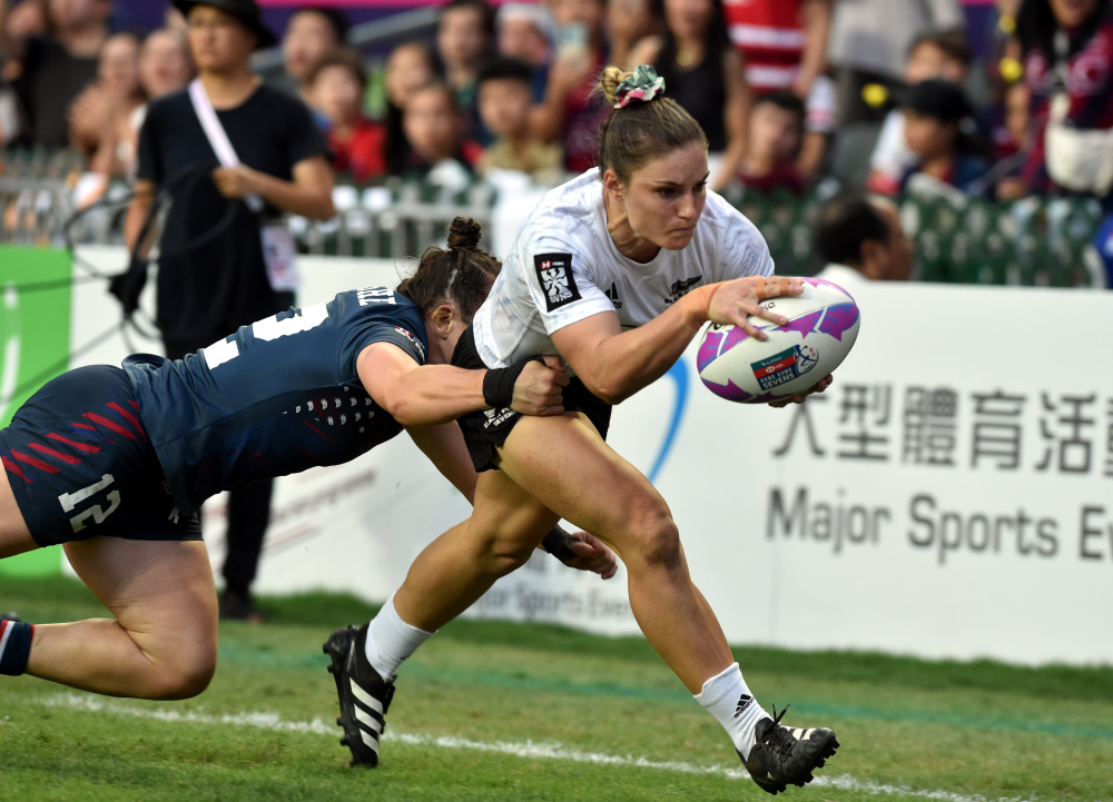 橄榄球香港国际七人橄榄球赛新西兰队获得男子女子比赛冠军