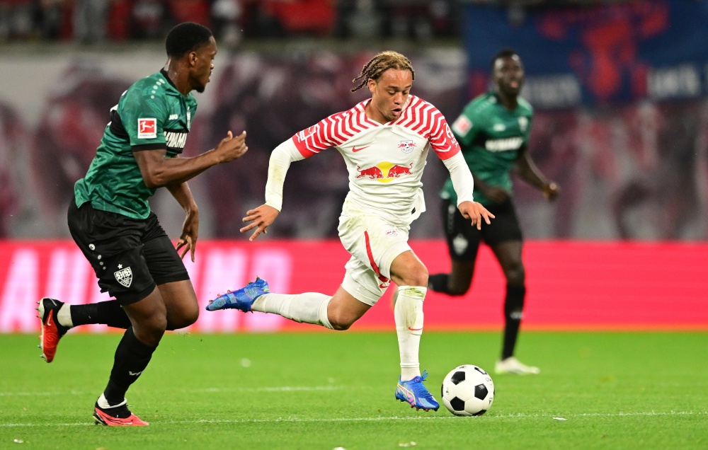 罗马诺:拜仁莱比锡均愿租借西蒙斯,球员欧洲杯后做决定