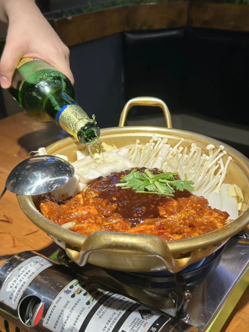 在延吉,人们不单单可以纵情享受朝鲜族饮食文化,还会发现各种时髦的吃