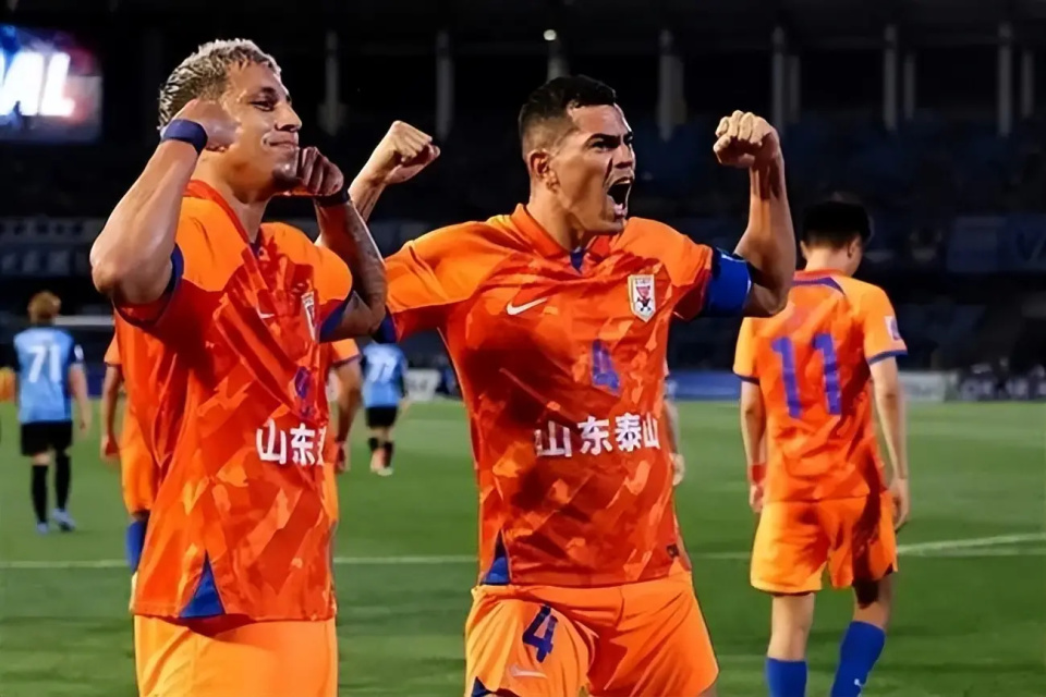 泰山队踢中超有喜有忧亚冠不怵横滨水手高准翼进球获高度评价