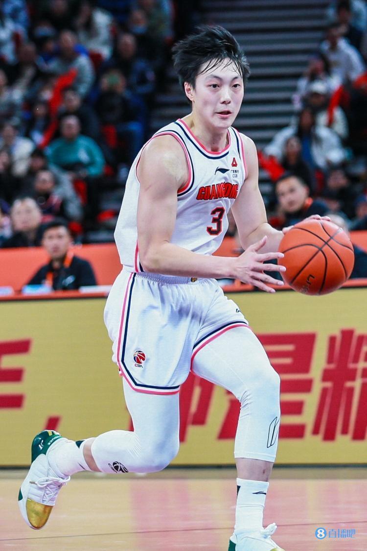 胡明轩半场5中2拿6分_腾讯新闻