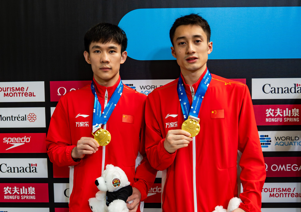 跳水——世界杯蒙特利尔站：杨昊/练俊杰男子双人10米台夺冠_腾讯新闻